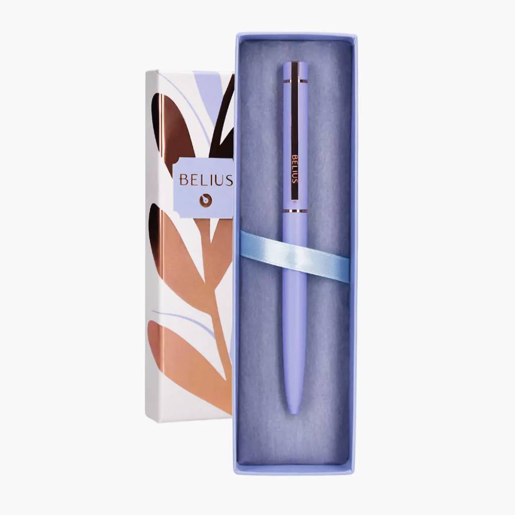 Elegante bolígrafo color lavanda con detalles metálicos en oro rosa