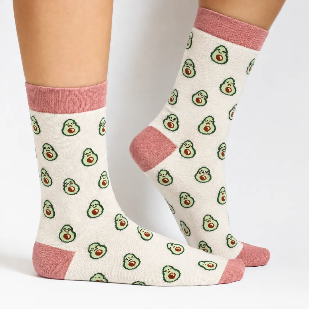 Calcetines con emojis de aguacates para incluir en caja regalo para enviar de Alegra Treat Boxes