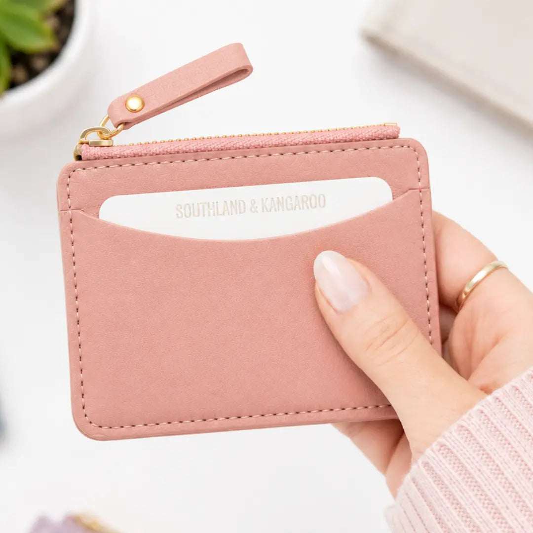 Monedero y tarjetero en color rosa palo para caja regalo para enviar de Alegra Treat Boxes